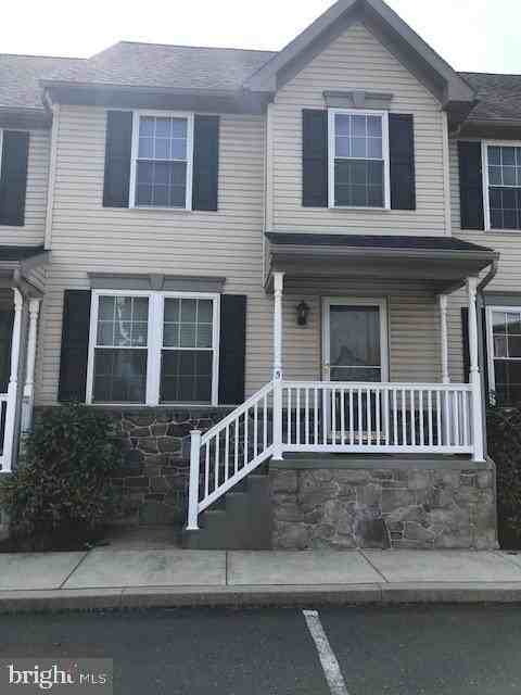 270 Locust St #5