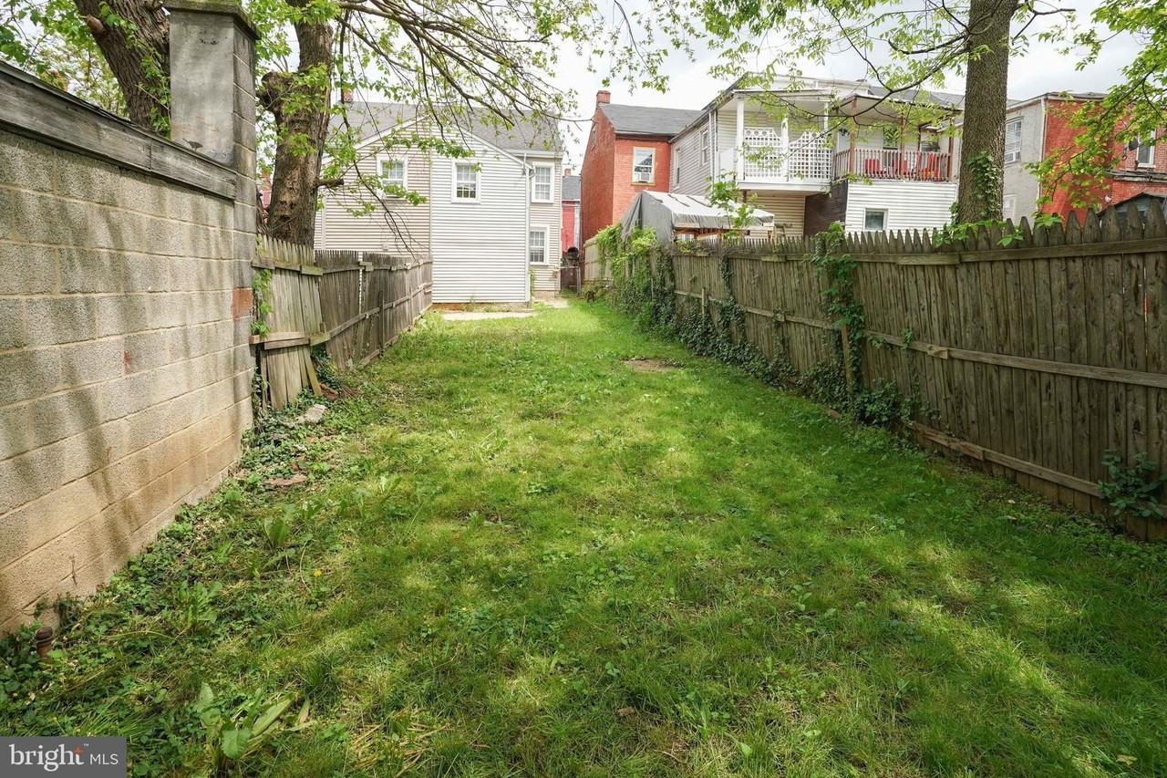 404 Beaver St - Photo 3 of 11