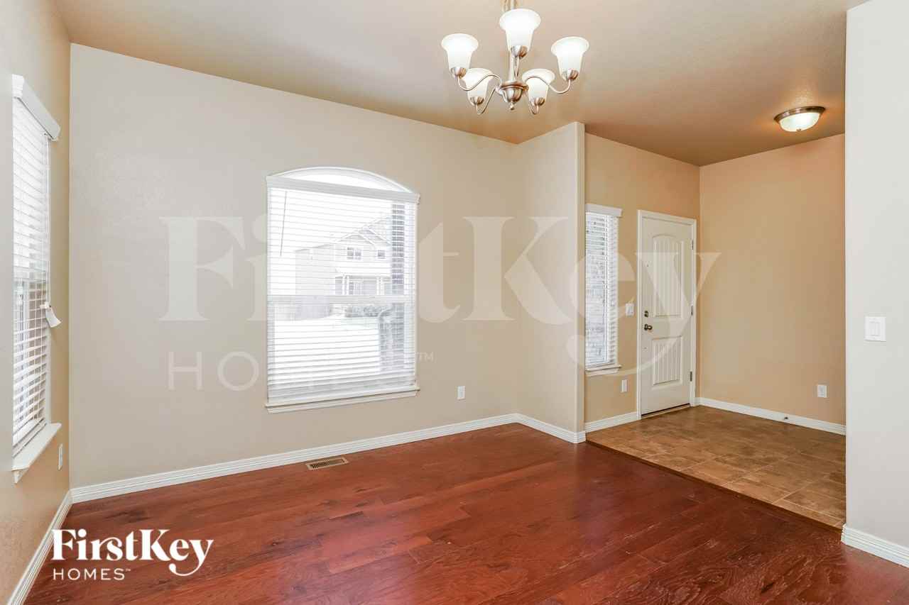 7724 Landover Ln - Photo 5 of 16