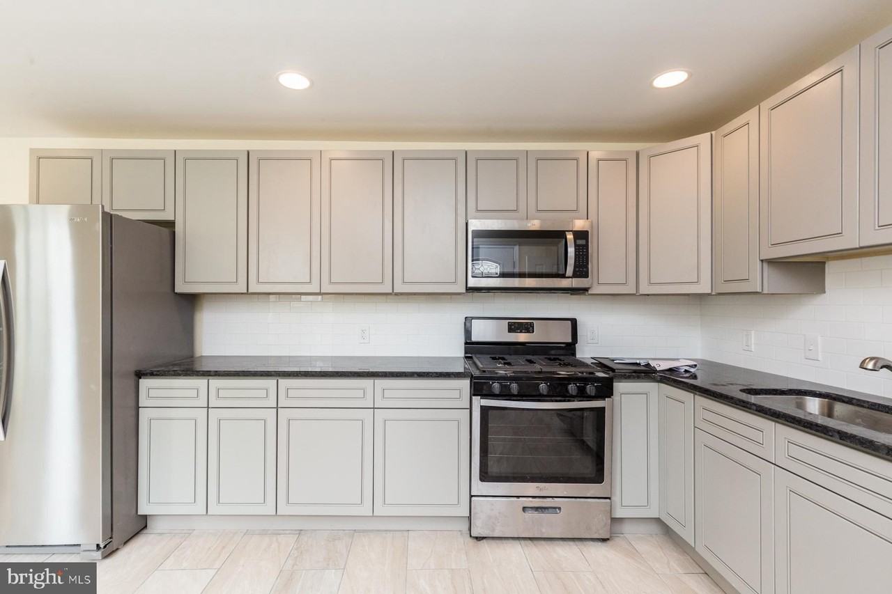 1626 N 25th St - Photo 4 of 25
