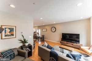 featured image of 211 Brown St #12