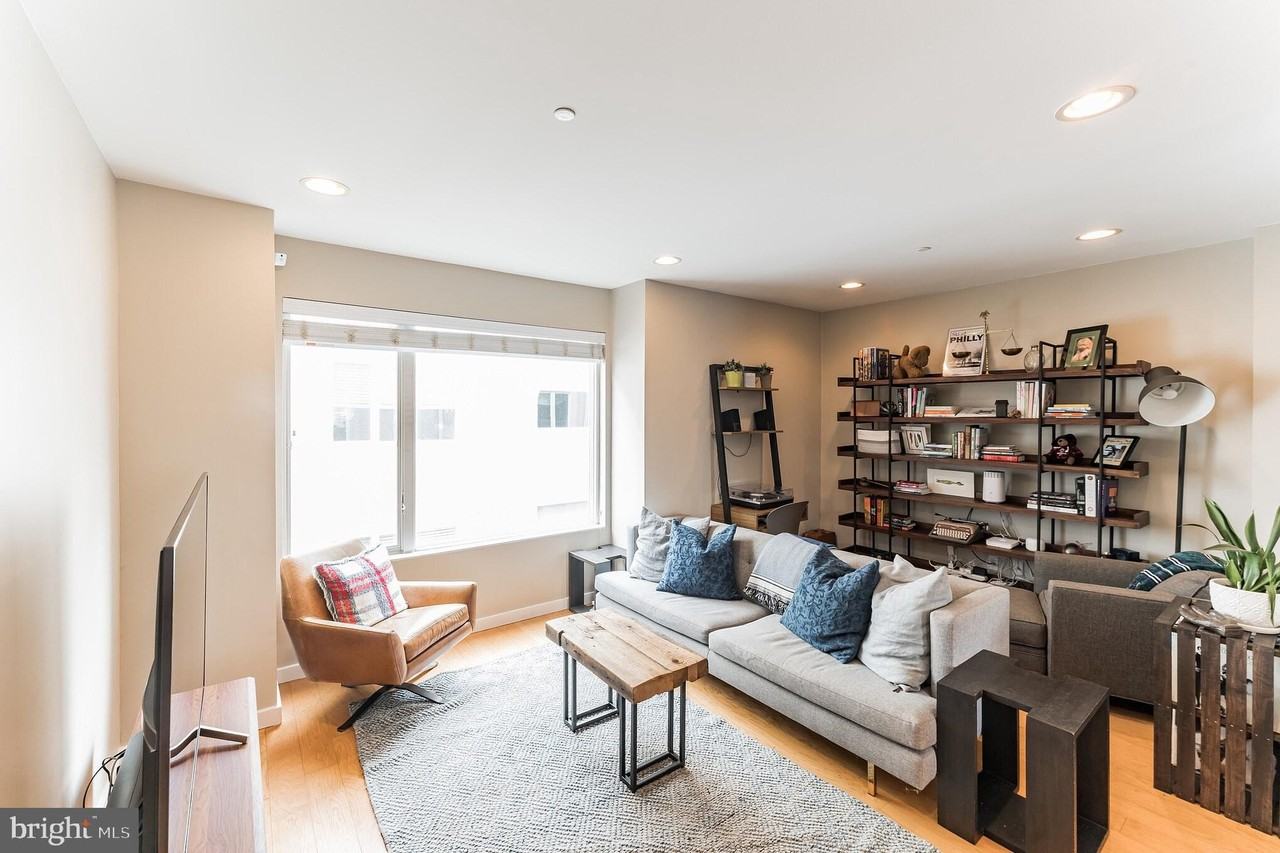 211 Brown St #12 - Photo 2 of 30