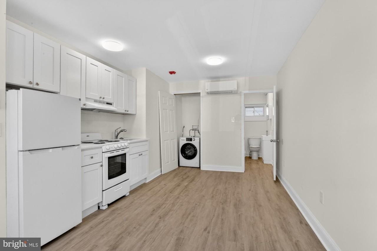 1615 S 2nd St #1F - Photo 4 of 10