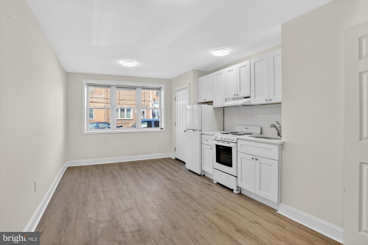 1615 S 2nd St #1F - Photo 6 of 10