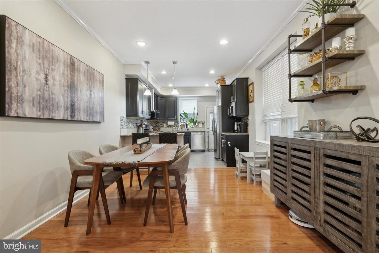 2527 Grays Ferry Ave - Photo 6 of 25
