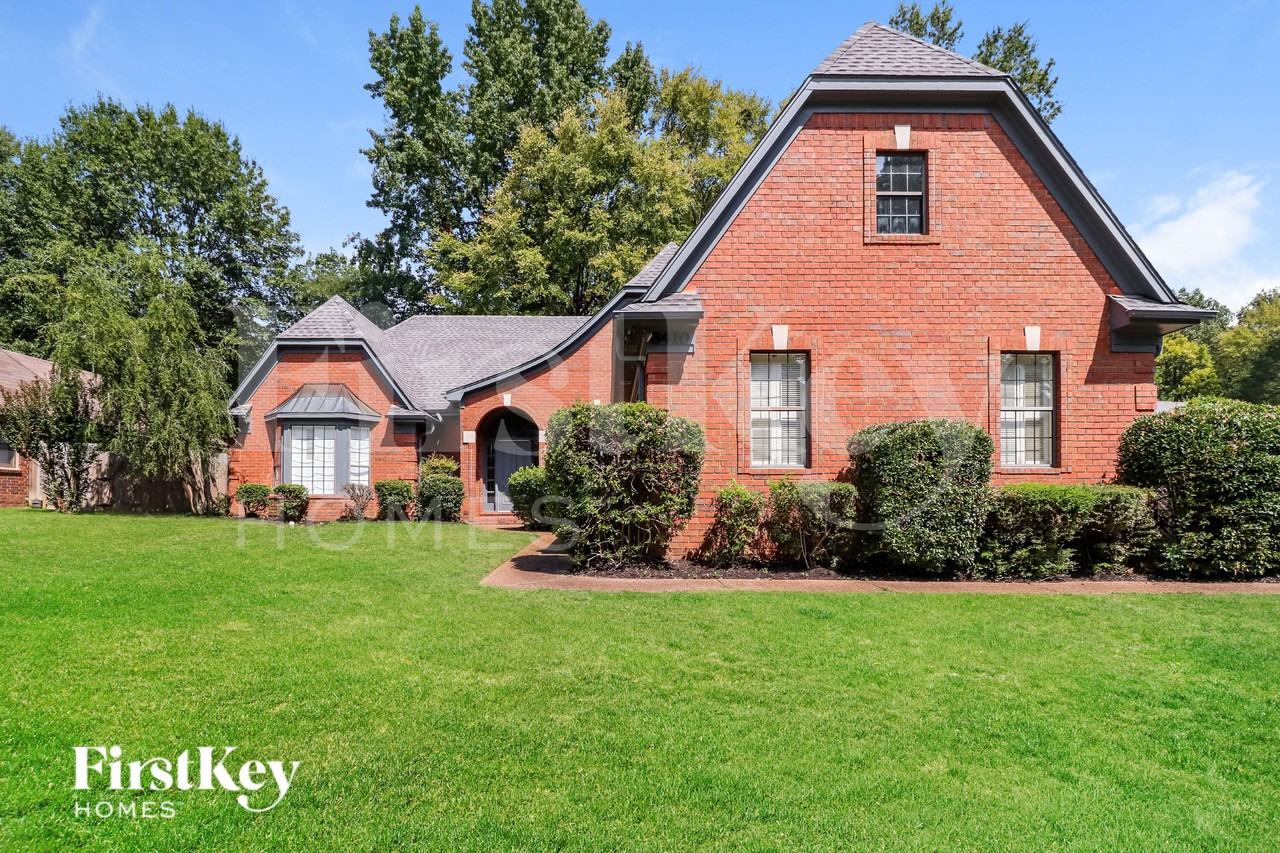 8410 Walnut Tree Dr