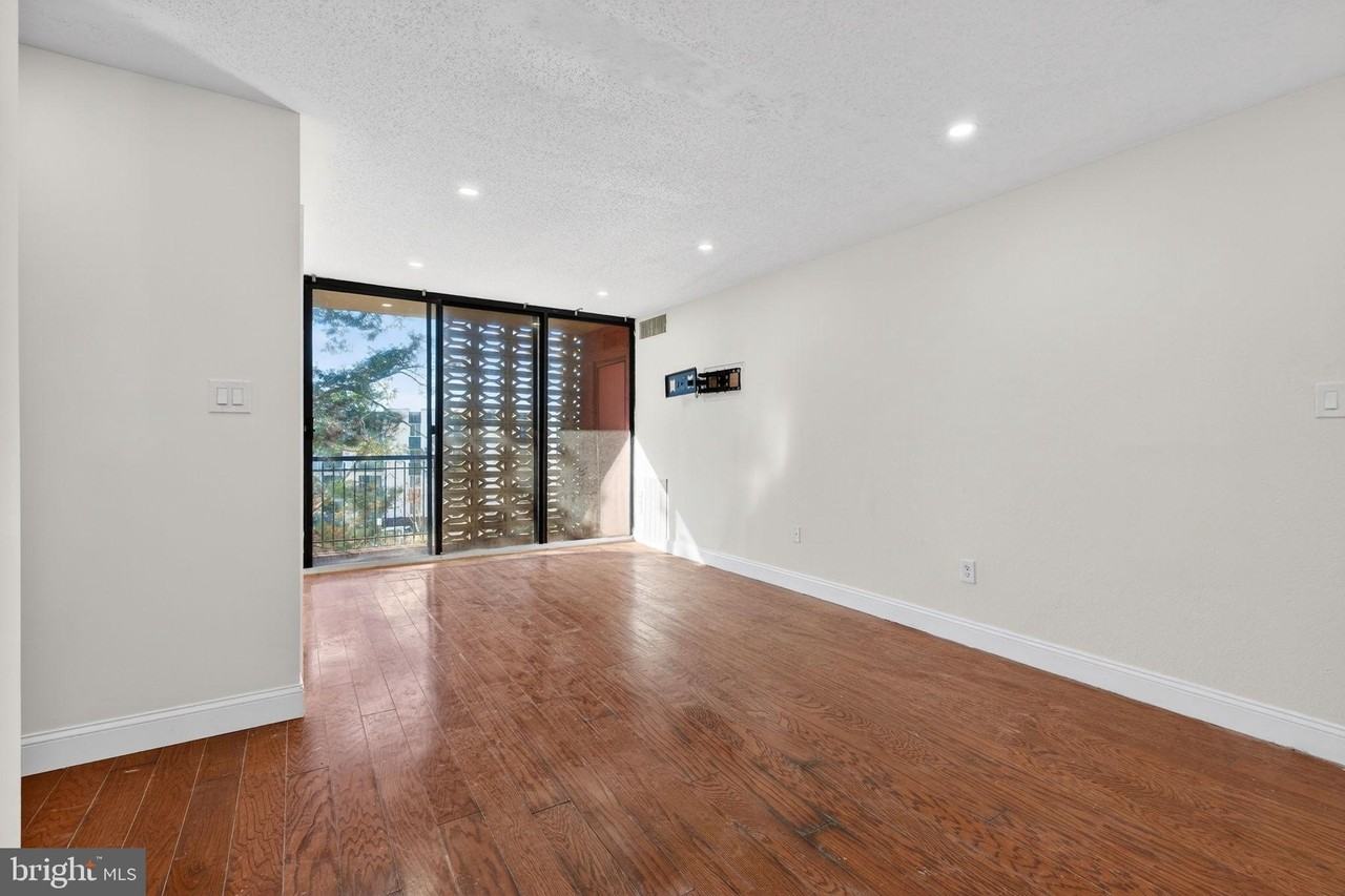 16 S Van Dorn St #506 - Photo 5 of 28