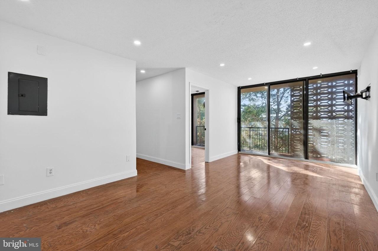 16 S Van Dorn St #506 - Photo 6 of 28