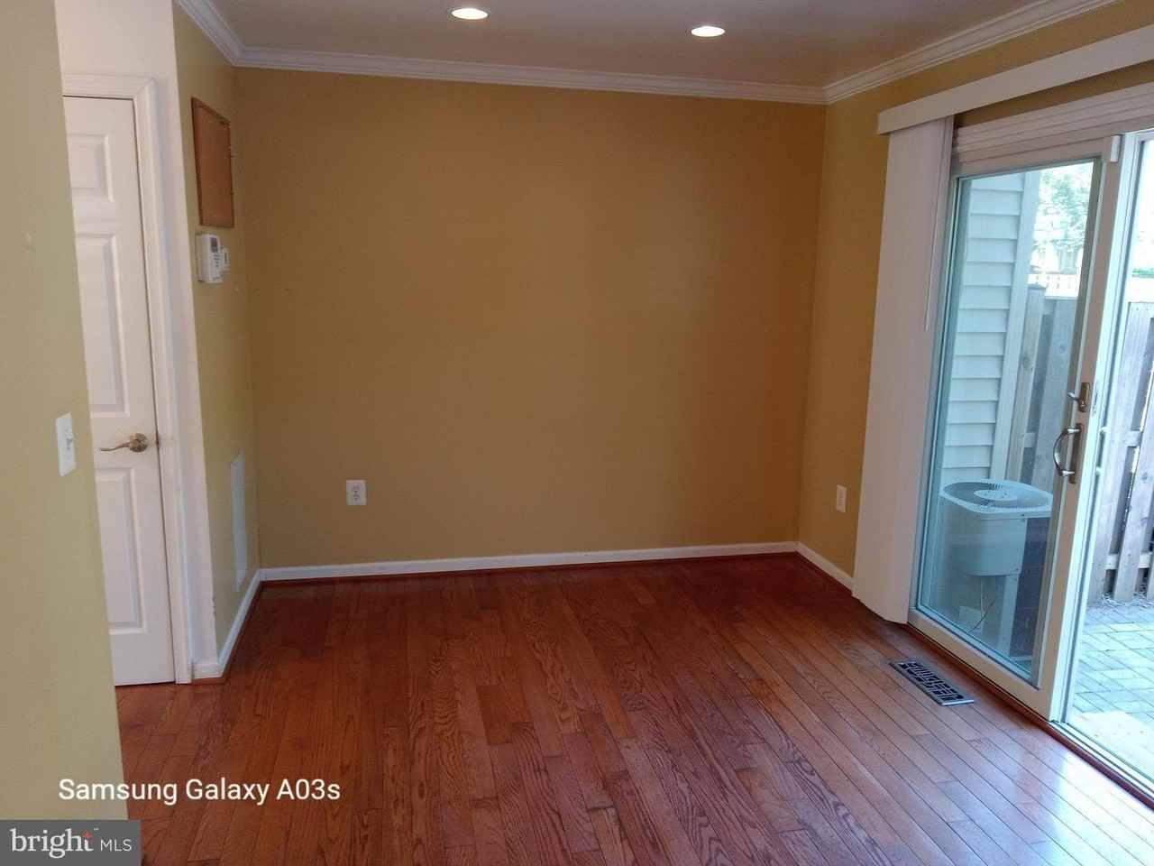 9922 Finian Ct - Photo 7 of 20