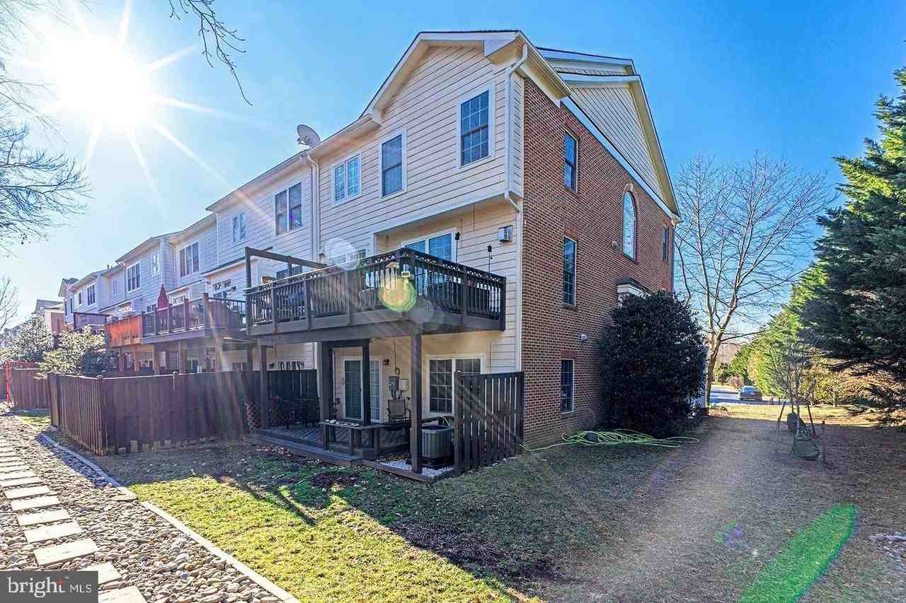150 Herndon Mill Cir - Photo 2 of 21