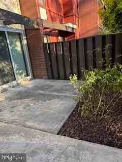 1327 Northgate Sq - Photo 3 of 14
