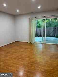 1327 Northgate Sq - Photo 7 of 14