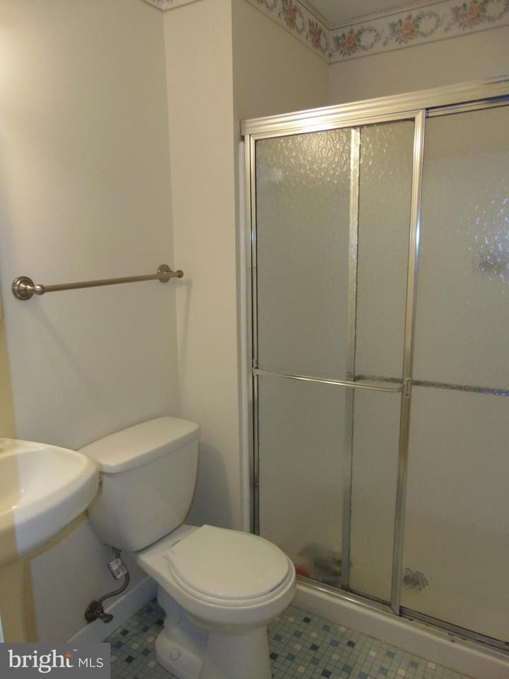 4901 Asquith Ct - Photo 4 of 13
