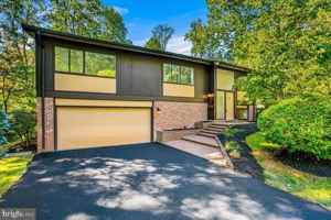 featured image of 4302 Wakefield Dr