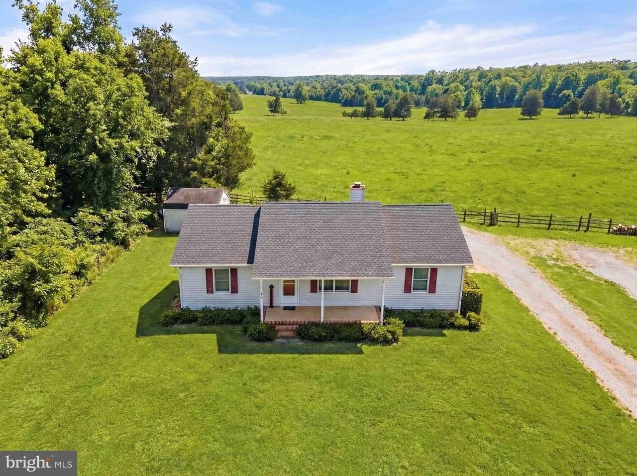 11576 Walters Rd - Photo 4 of 22
