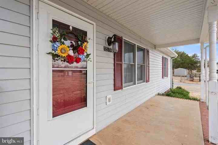 11576 Walters Rd - Photo 7 of 22