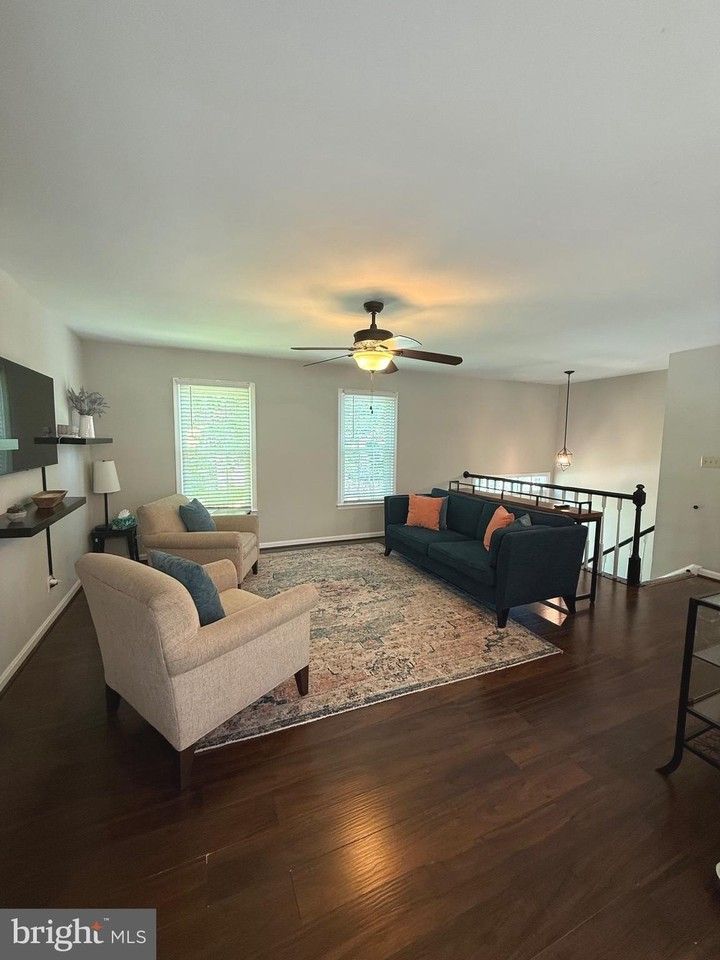 2308 Harpoon Dr - Photo 3 of 22