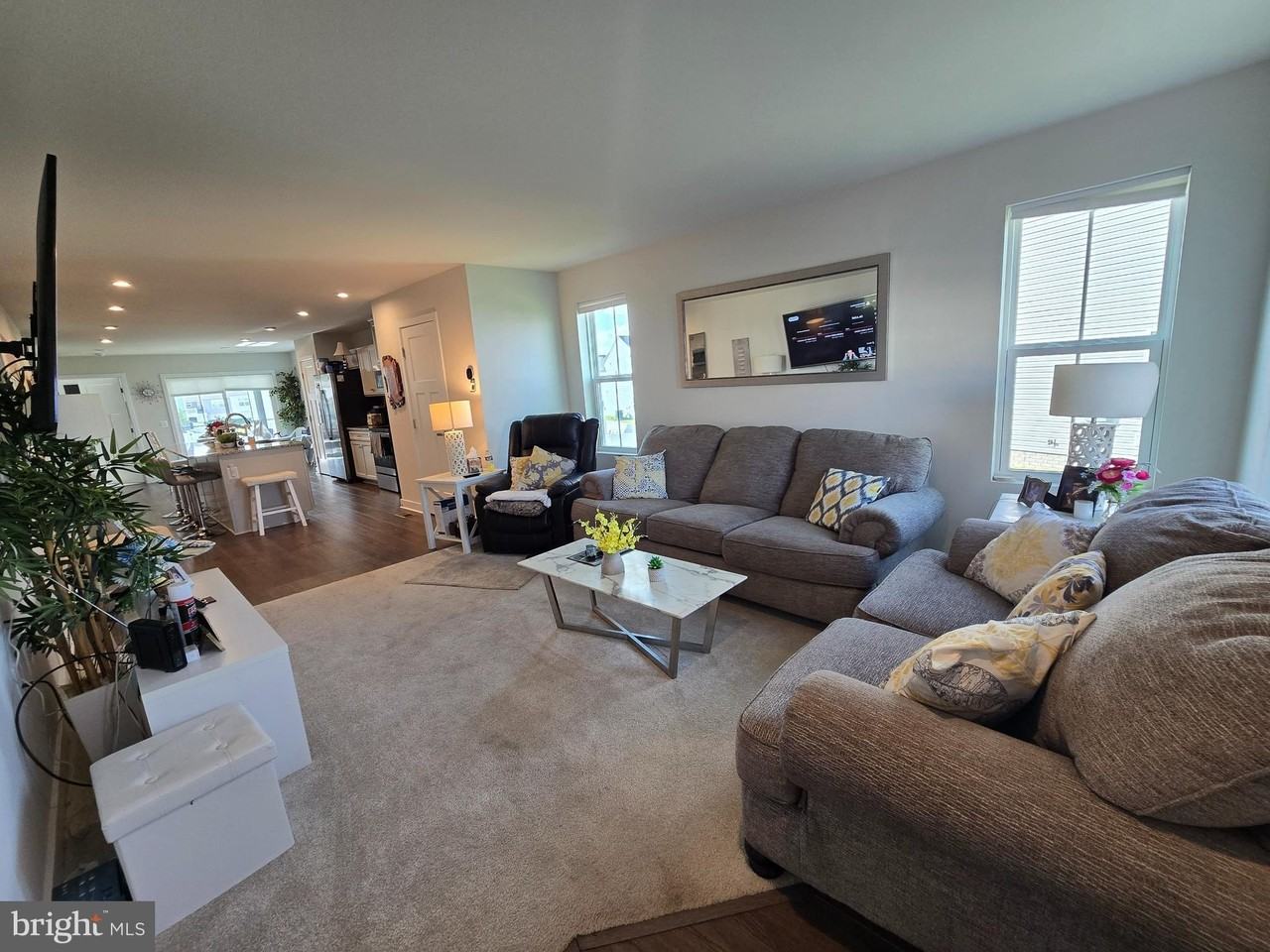 107 Dunster St - Photo 3 of 25