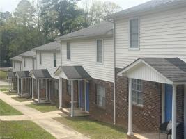 featured image of 506 Summit St #2