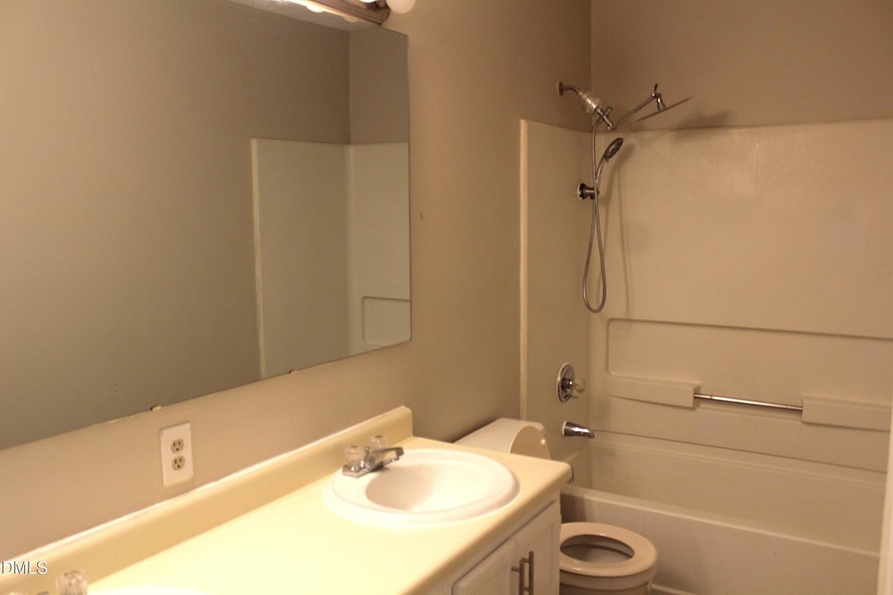 2706 Big Oak St - Photo 3 of 11