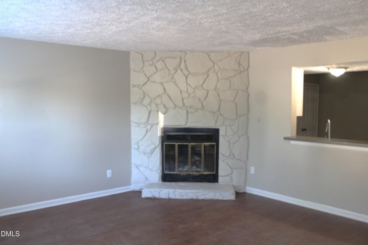 2706 Big Oak St - Photo 4 of 11