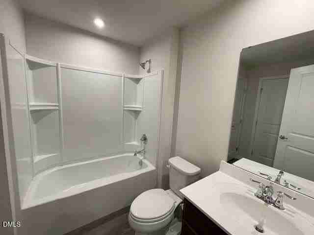 1004 Channing Park Cir - Photo 7 of 31