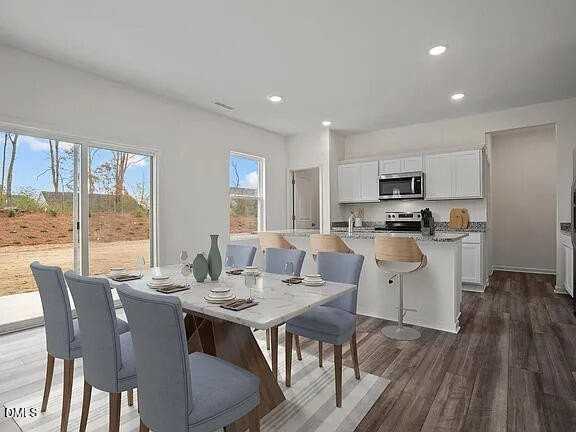 2905 Briers Dr W - Photo 4 of 16