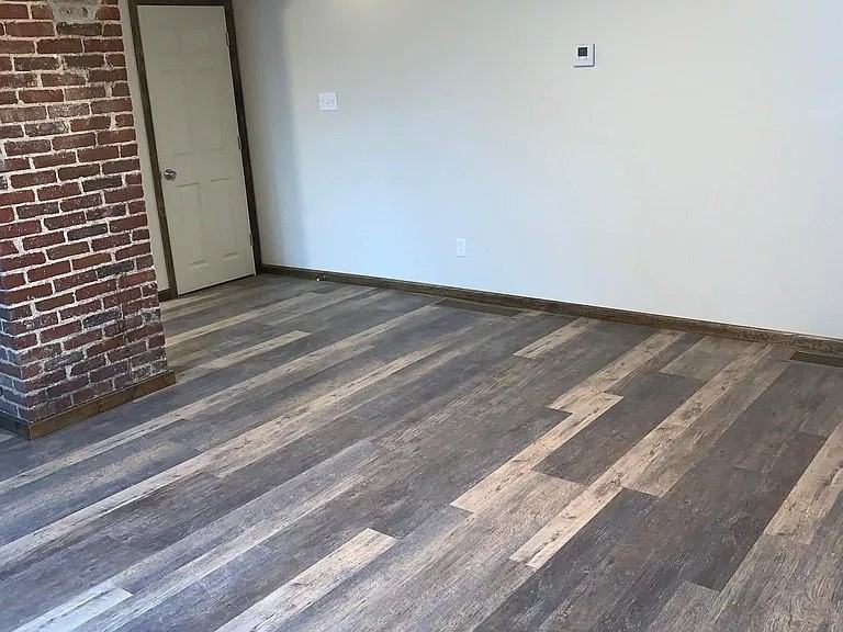 71 Sycamore St - Photo 4 of 9