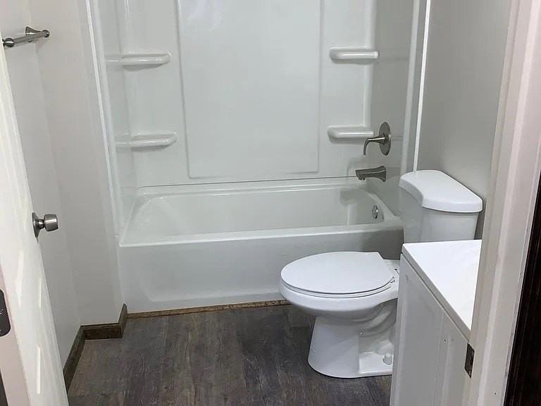 71 Sycamore St - Photo 5 of 9