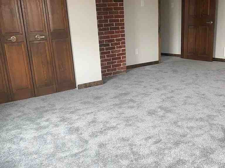 71 Sycamore St - Photo 6 of 9