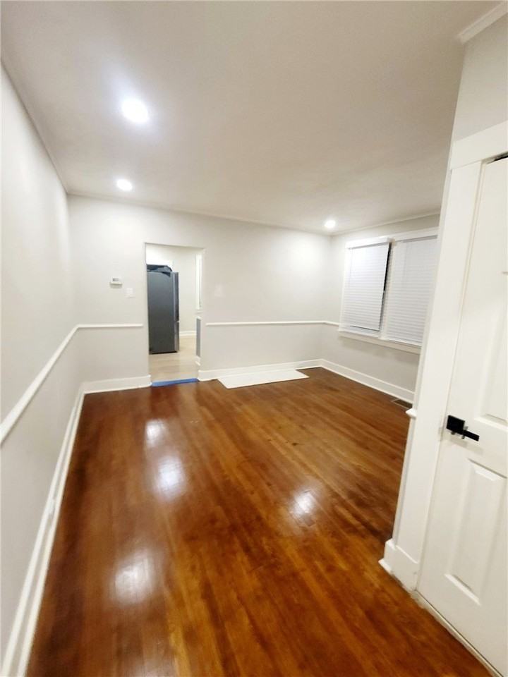 3566 Beechwood Blvd - Photo 4 of 24