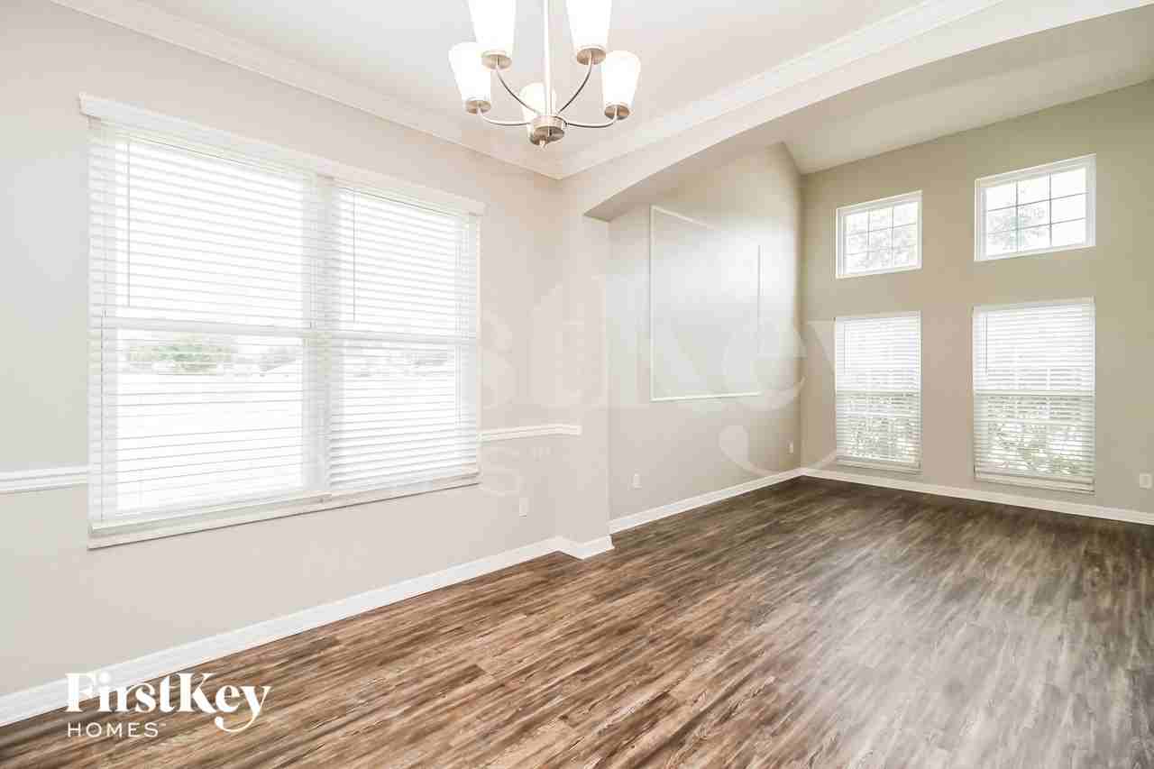 483 Sycamore Springs St - Photo 5 of 15