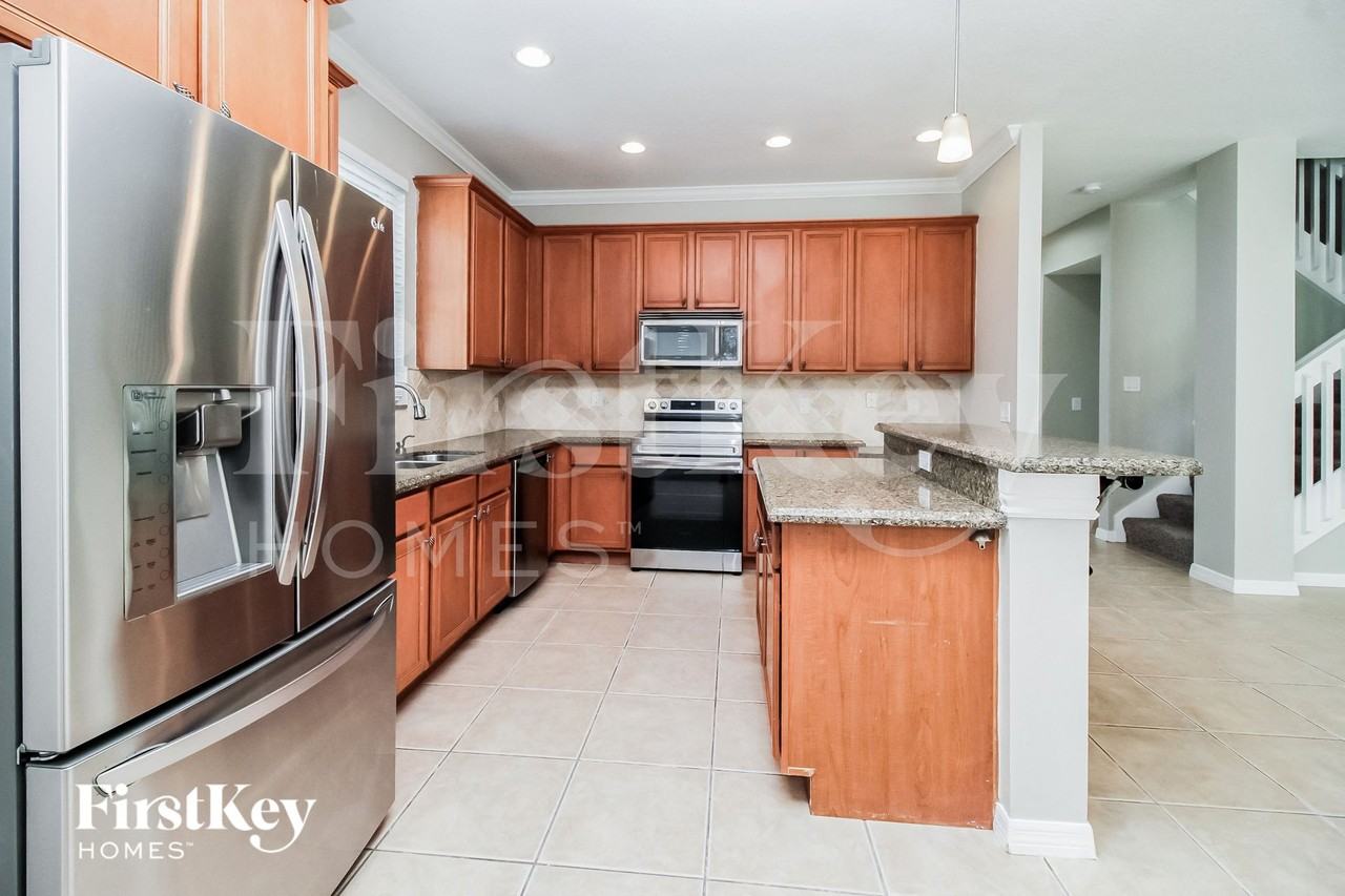 483 Sycamore Springs St - Photo 7 of 15