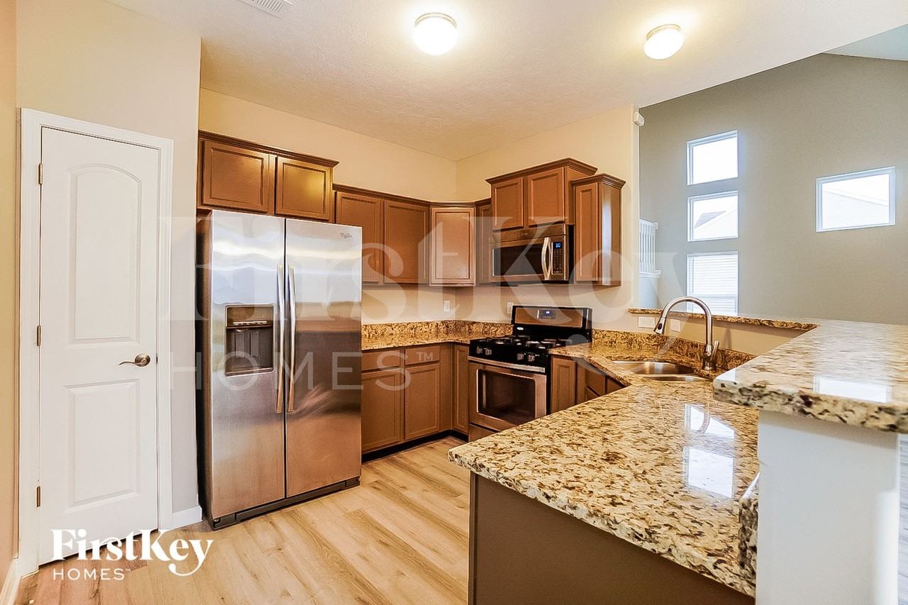 5679 Battle Creek Way - Photo 6 of 15