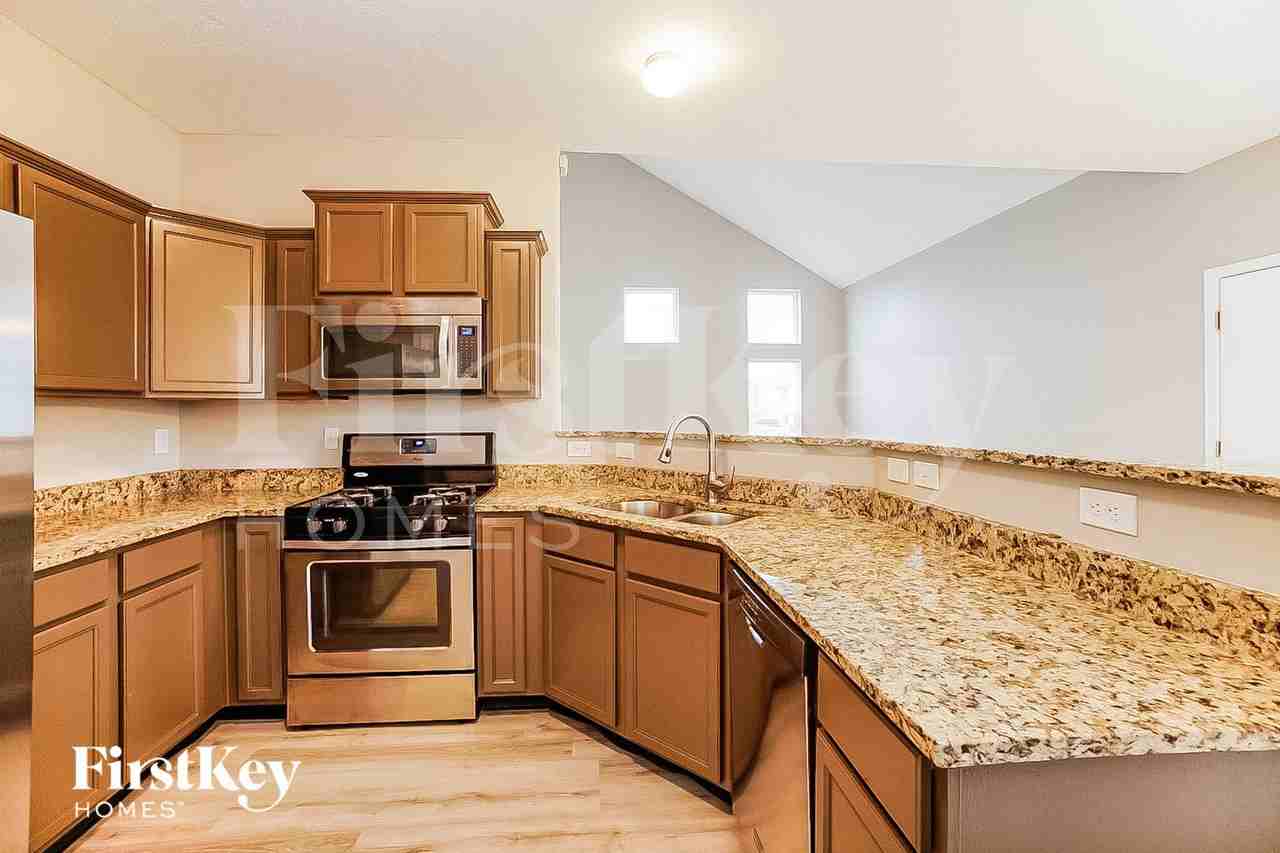 5679 Battle Creek Way - Photo 7 of 15