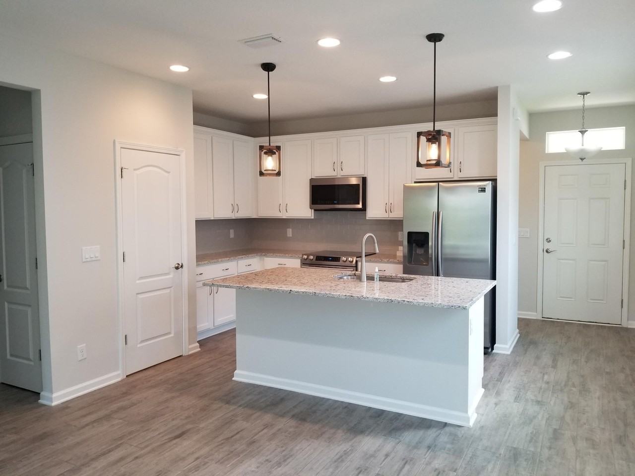 251 Caretta Cir - Photo 4 of 15