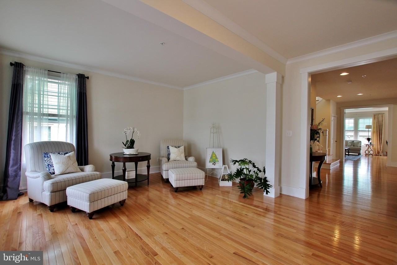 17209 Continental Dr - Photo 4 of 39