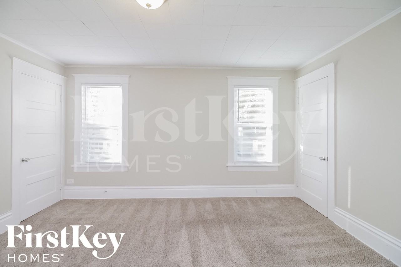 804 Fulton St - Photo 7 of 14