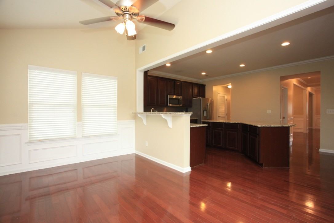 3009 Fallondale Rd - Photo 5 of 24