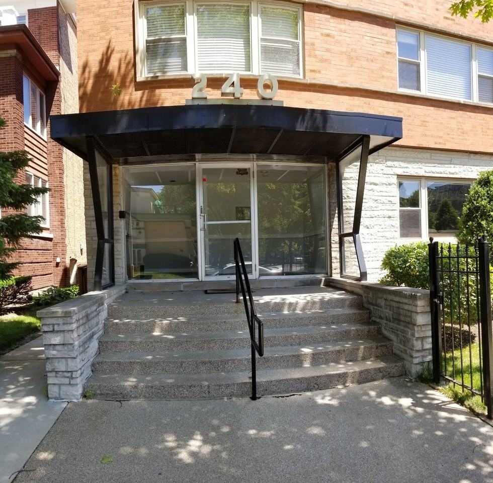240 S Oak Park Ave #201