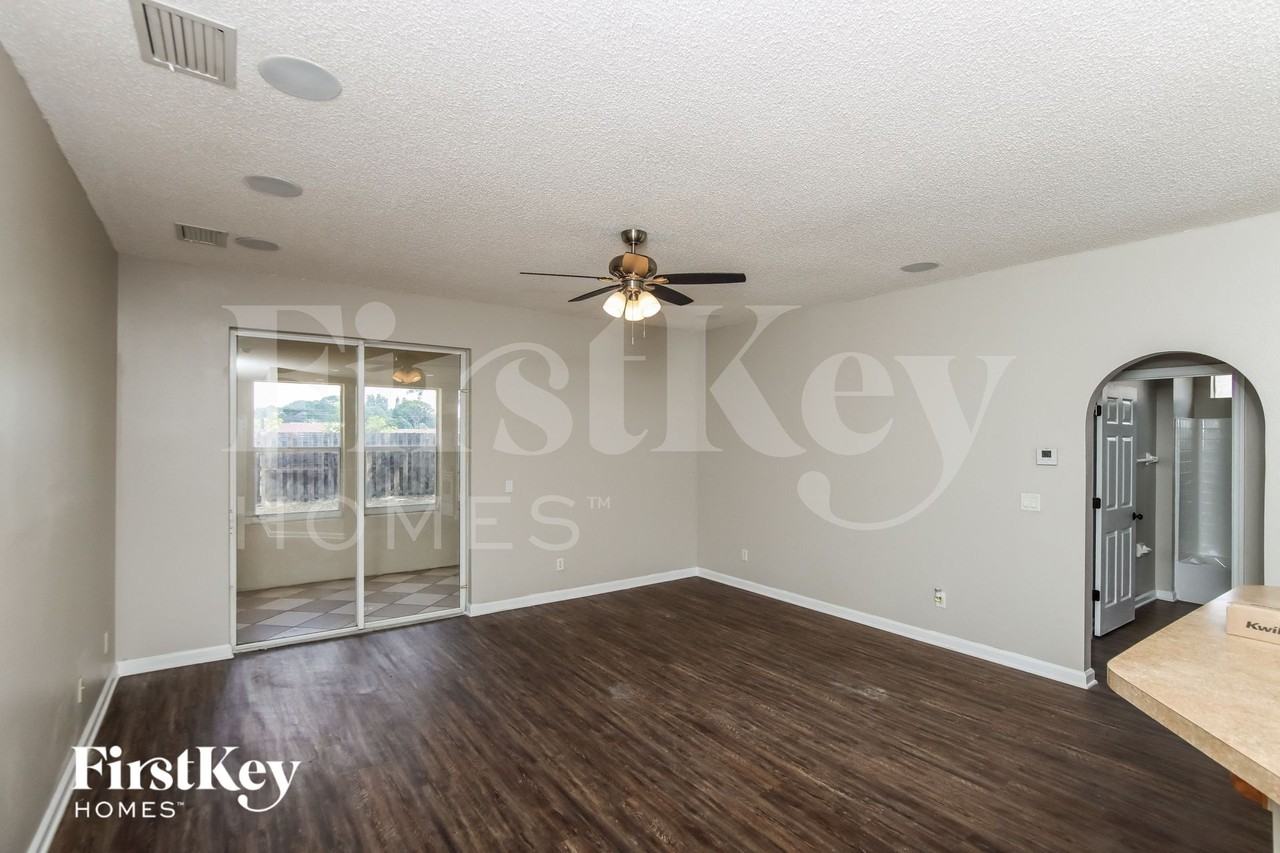 1133 Serenade St Nw - Photo 3 of 15