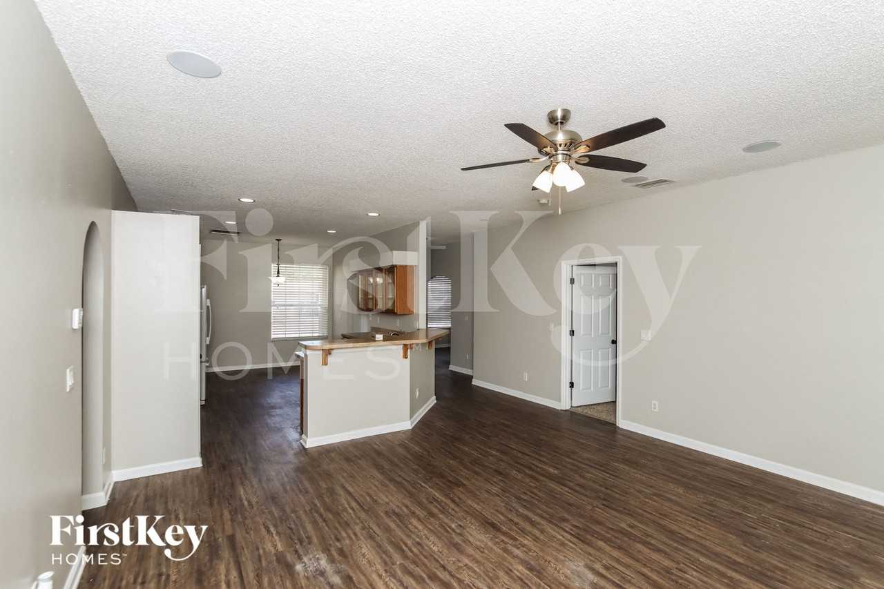 1133 Serenade St Nw - Photo 4 of 15