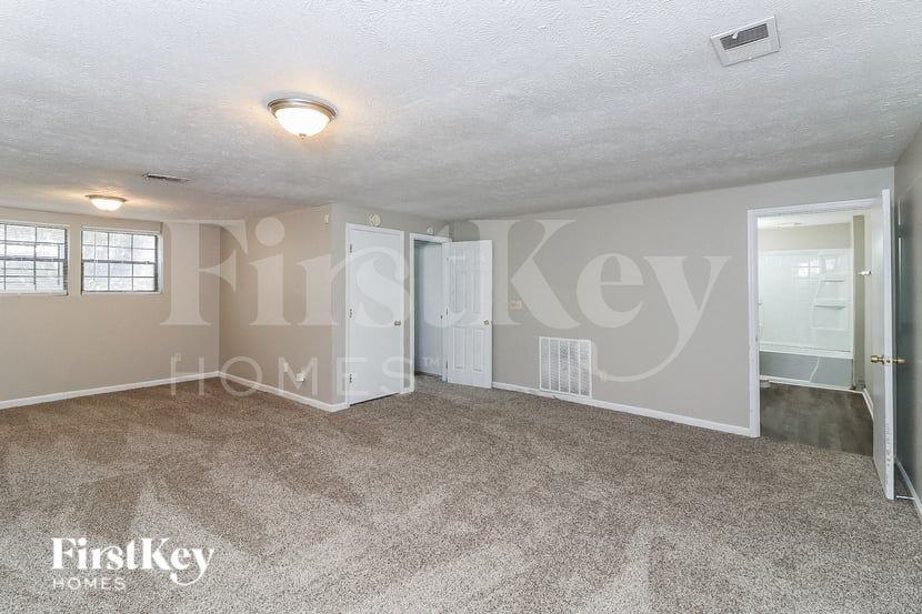 1127 Cherokee Hts - Photo 3 of 15