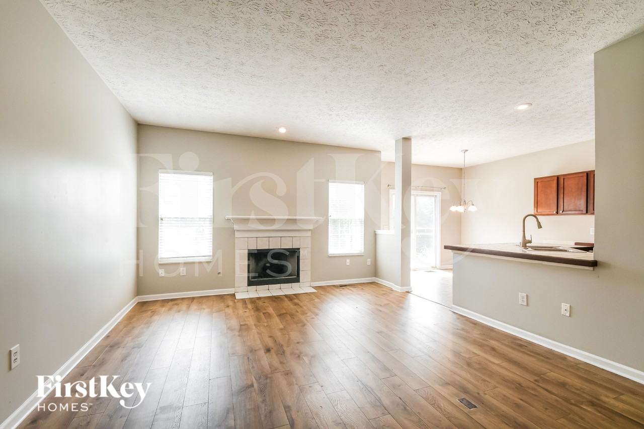 11263 Hearthstone Dr - Photo 3 of 16