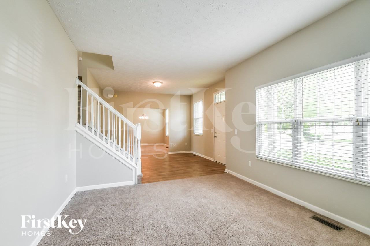 11263 Hearthstone Dr - Photo 6 of 16