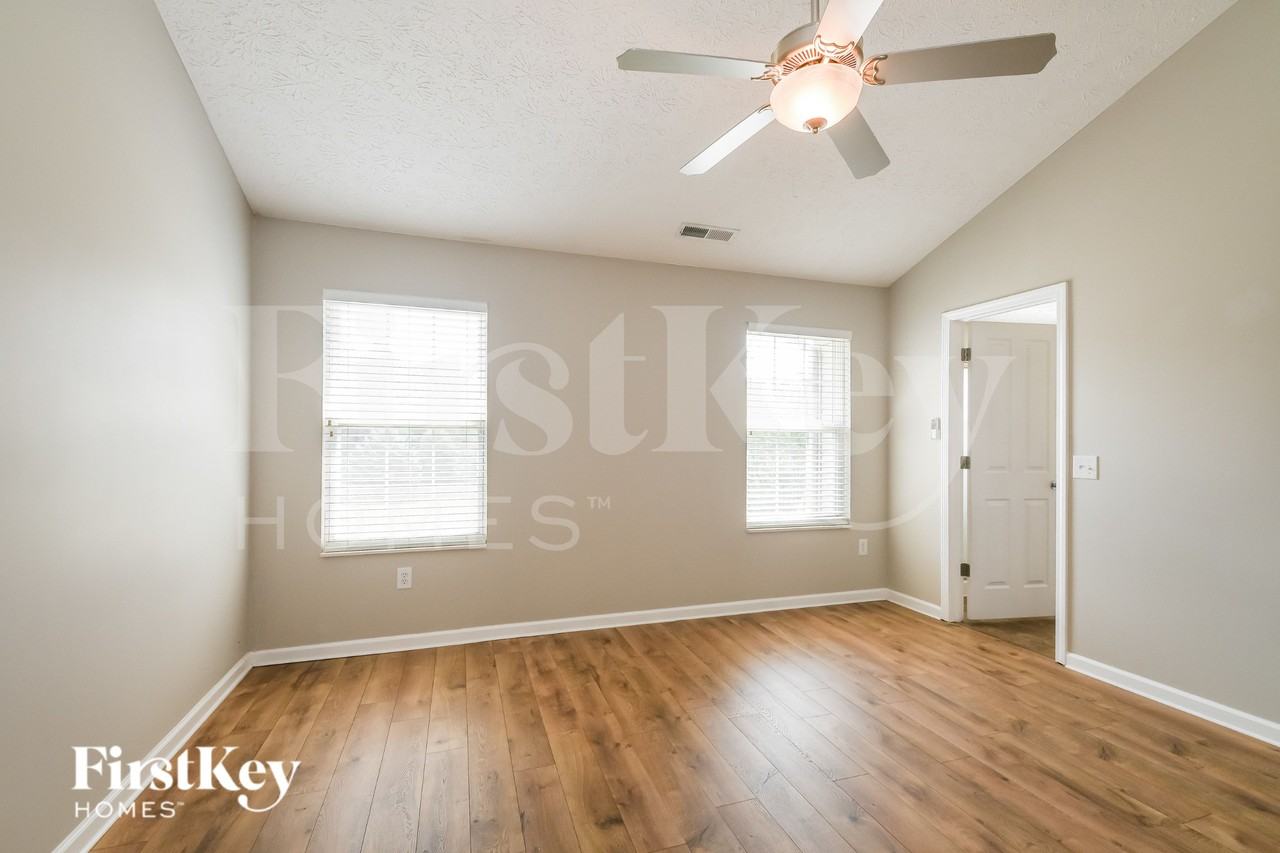 11263 Hearthstone Dr - Photo 7 of 16