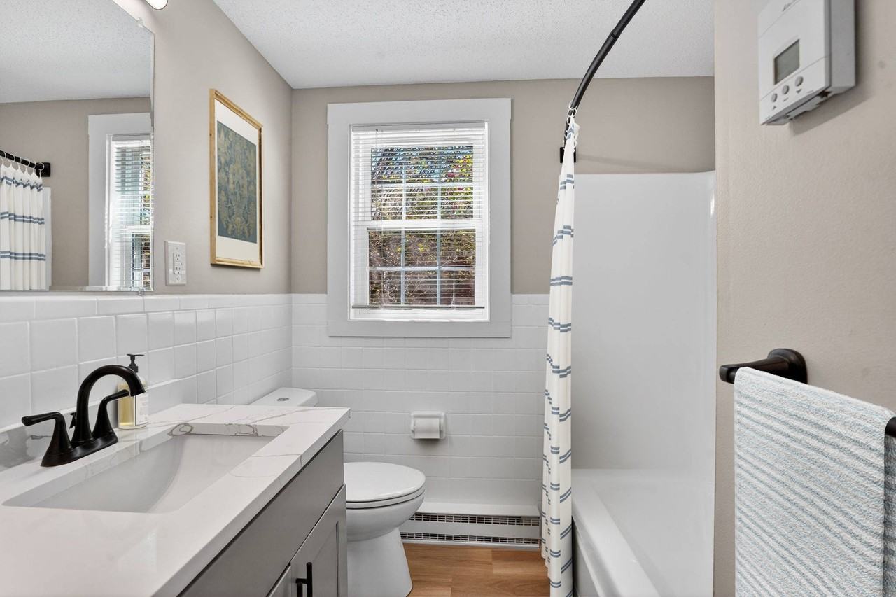 Eagle Rock Apartments at Nashua - Photo 4 of 19