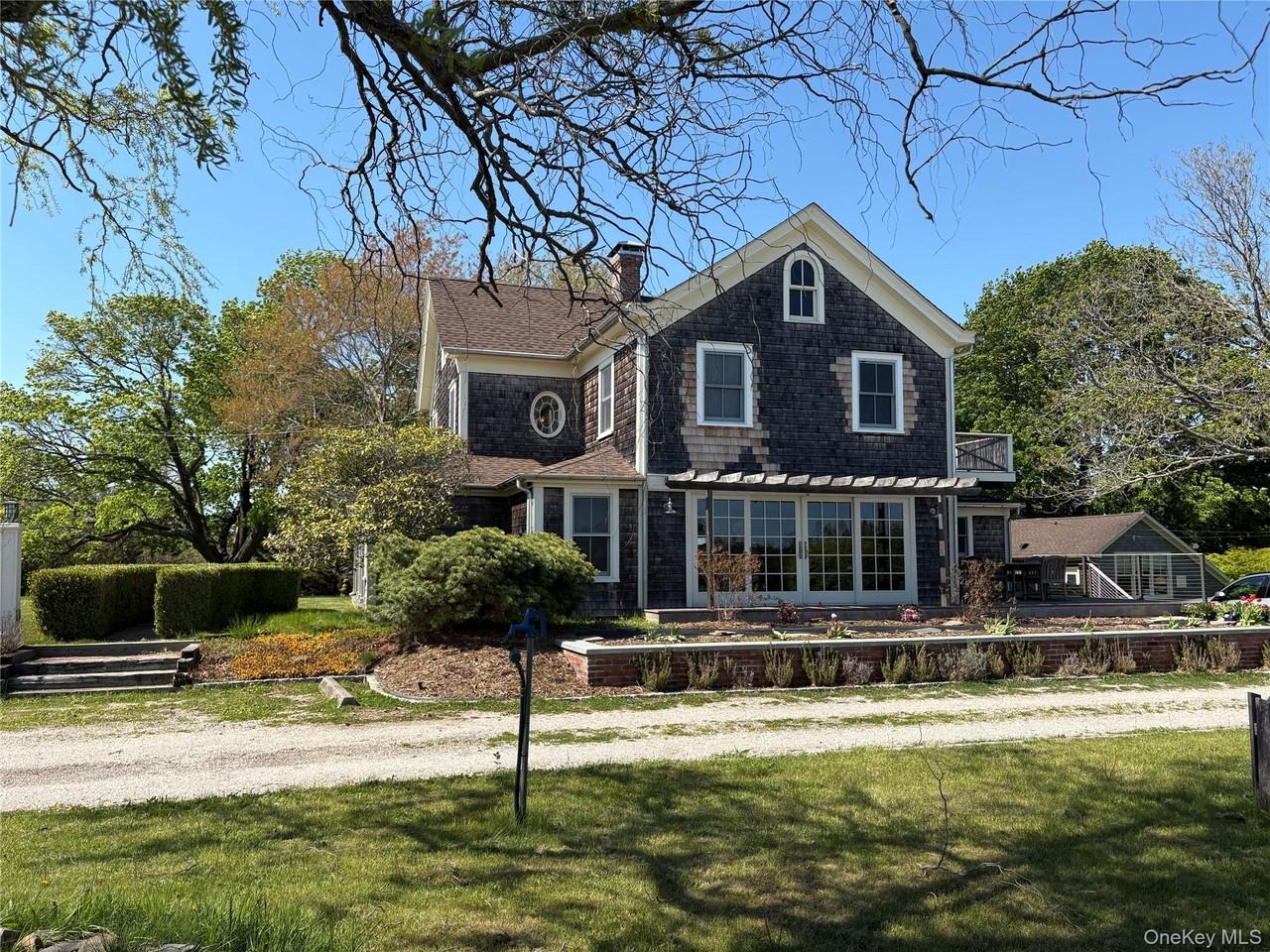 184 Twomey Ave - Photo 3 of 35