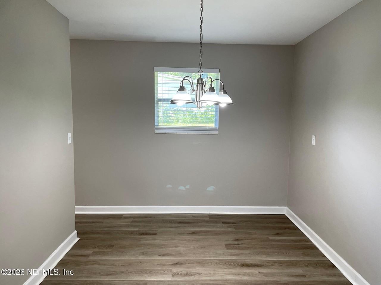 6928 Goldilocks Ln - Photo 5 of 15