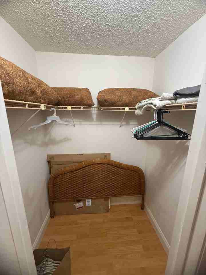 2601 Ne 3rd Ct ##202 - Photo 5 of 23